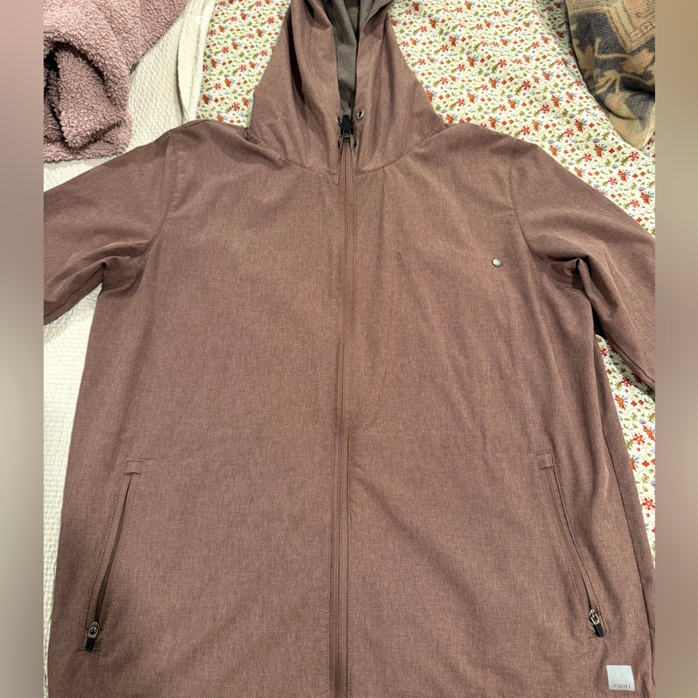Vuori Womens Outdoor Trainer Shell small